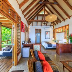 Savasi Island Resort Villa