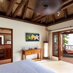 Savasi Island Resort Villa